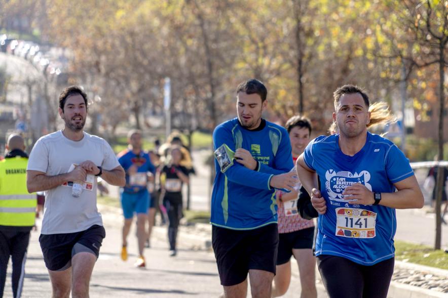San Silvestre 2022 - Imagen de algunos corredores durante la carrera.