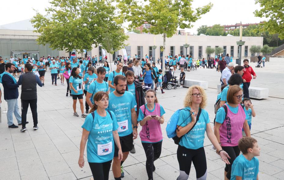III Caminata por el Autismo - Imagen del  numero grupo de participantes.