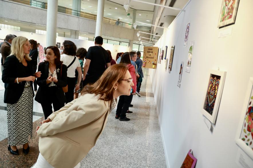 Inauguración exposición de arte "Salud mental, salud mundial"