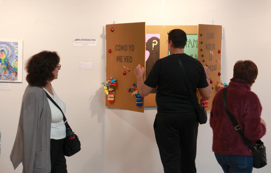 Inauguración exposición de arte "Salud mental, salud mundial"