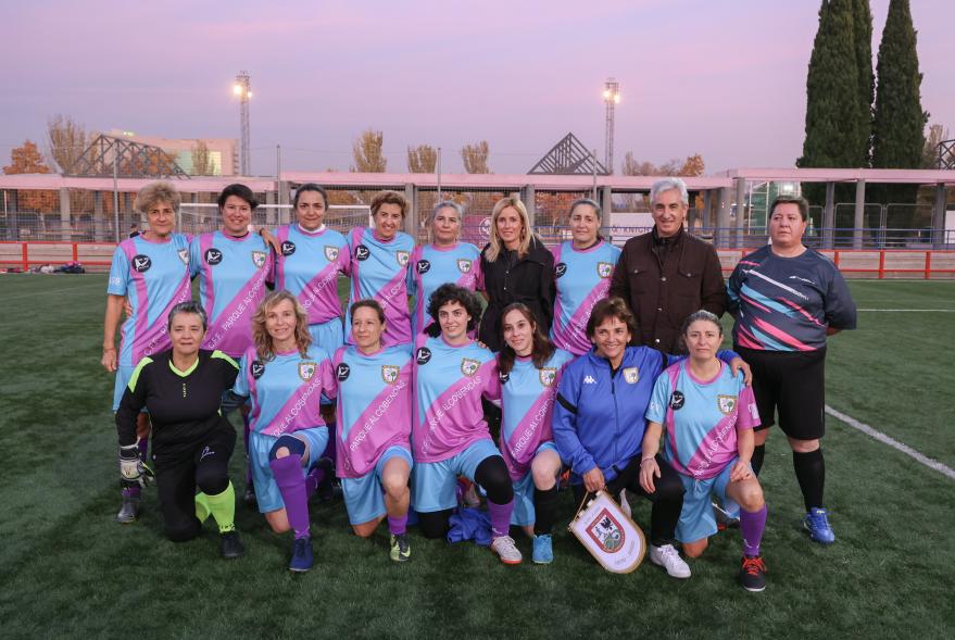 Partido de fútbol entre las veteranas del Alcobendas CF y las del RCD Espanyol 05