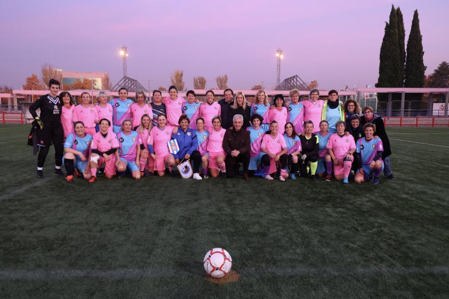 Partido de fútbol entre las veteranas del Alcobendas CF y las del RCD Espanyol 07