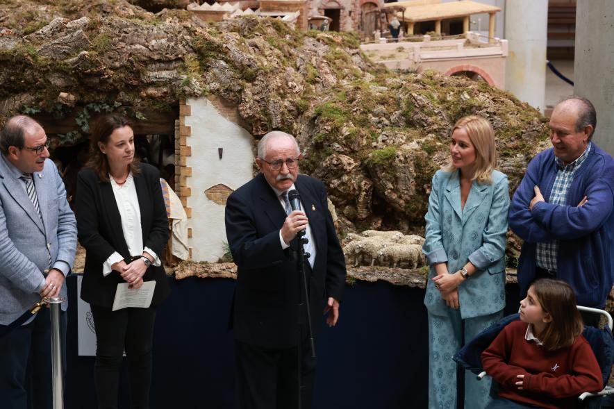 Inauguración del Gran Belén Municipal, representante de la asociación de belenistas de Madrid