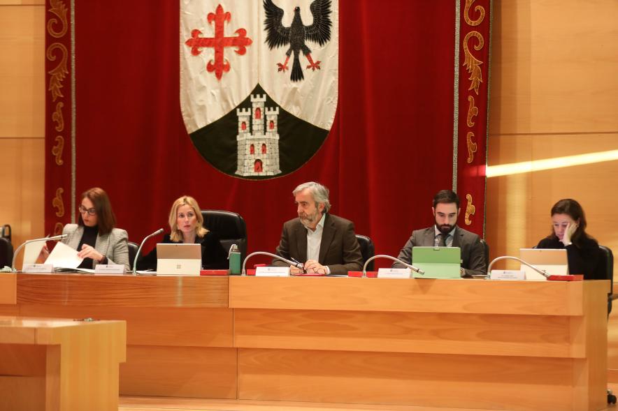 Pleno Extraordinario Presupuestos 2024, alcaldesa y tenientes de alcalde