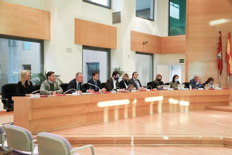 Pleno Extraordinario Presupuestos 2024, concejales del equipo de gobierno