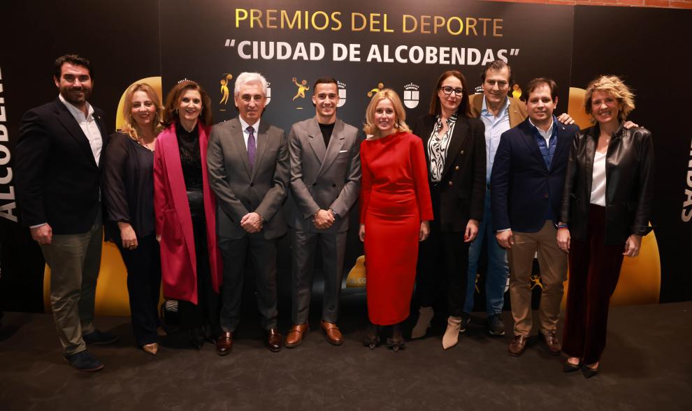 Gala del Deporte 2023, photocoall equipo de gobierno con Lucas Vázquez
