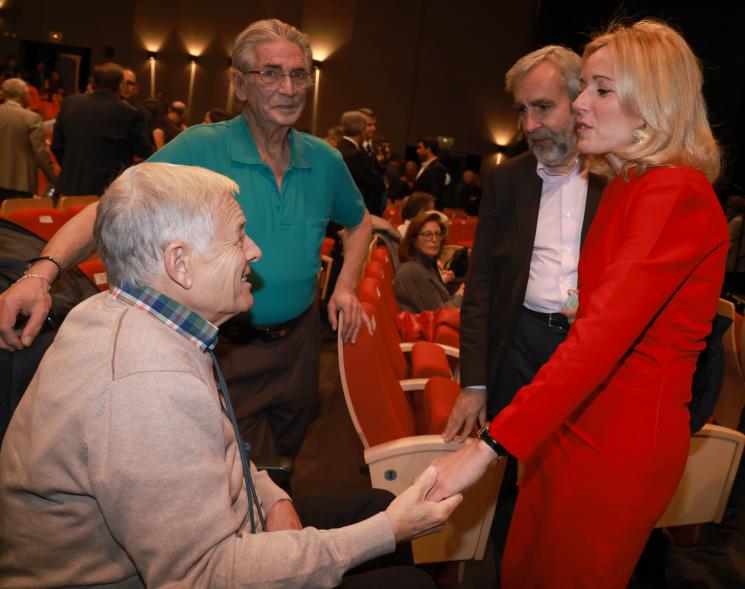 Gala del Deporte 2023, alcaldesa saludando a los asistentes