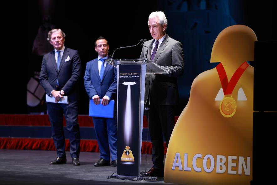 Gala del Deporte 2023, concejal de cultura dando un discurso