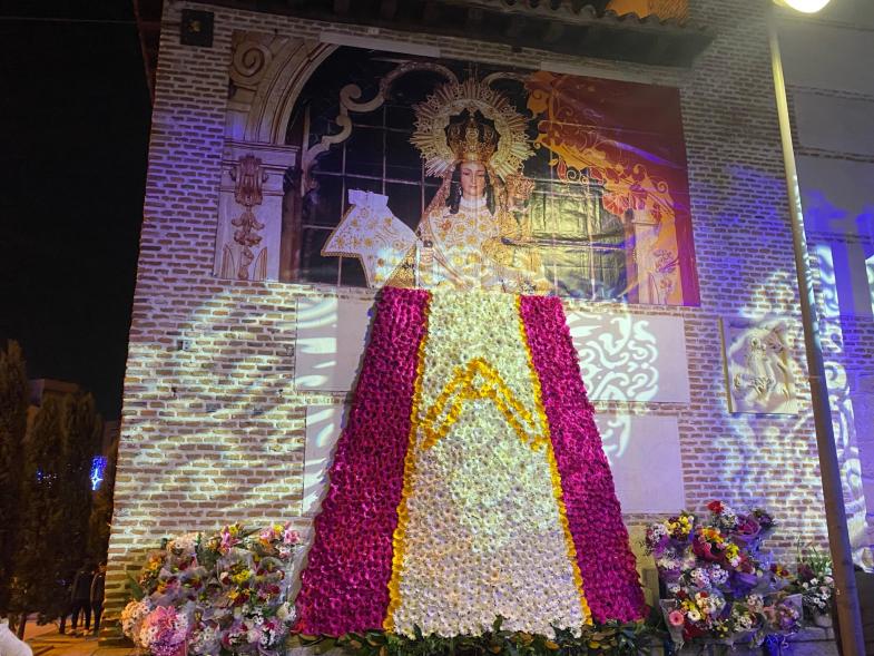 Ofrenda floral 2024, imagen de la virgen de la paz