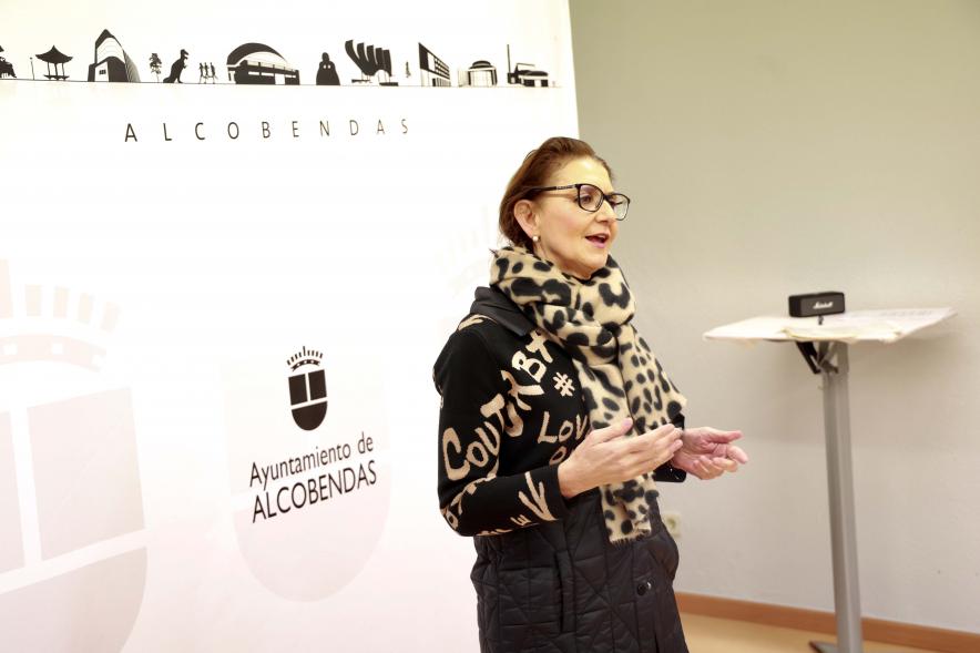 Entrega de reconocimientos del "Programa Mentoring Empresarial 2023", concejala de empleo y comercio