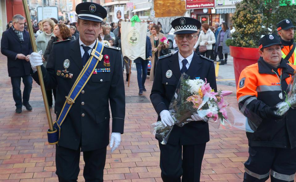 Ofrenda floral 2024, policía y protección civil