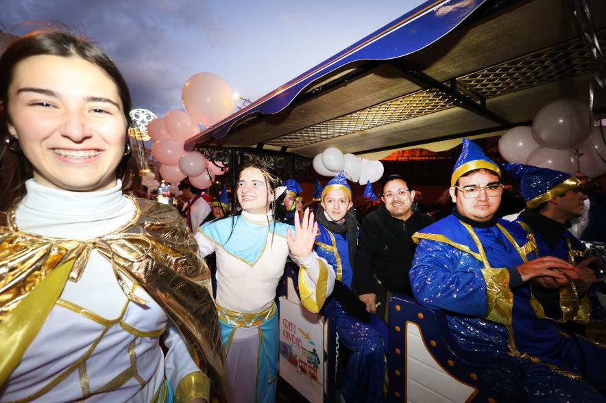Cabalgata de los Reyes Magos 2024, participantes 
