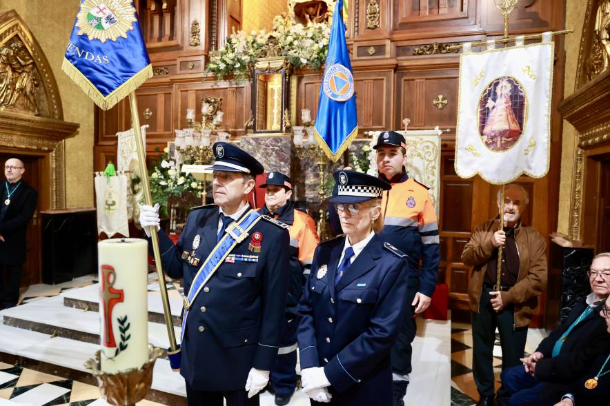 Ofrenda floral 2024, misa en iglesia san pedro apóstol