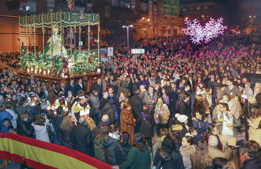 Procesión de la Virgen de la Paz 2024, asistentes a la procesión
