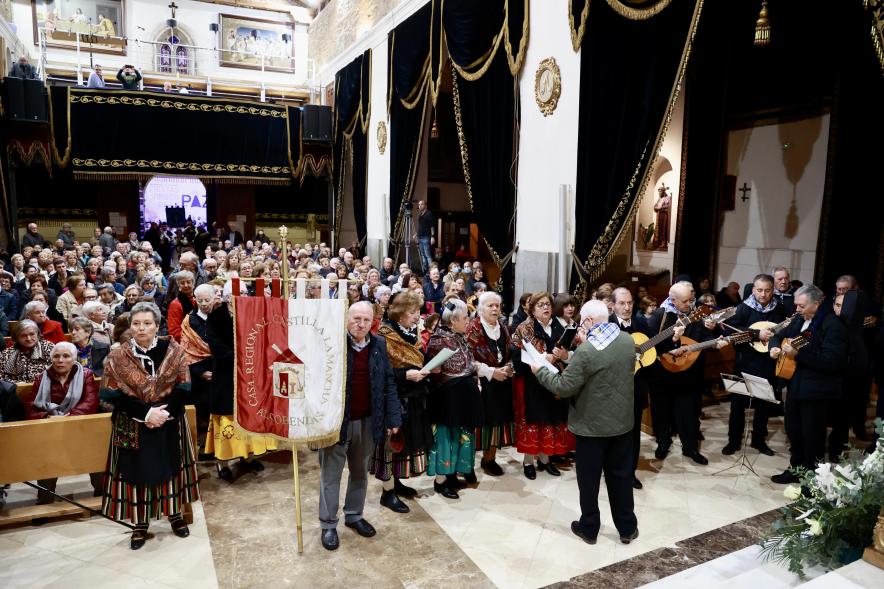 Ofrenda floral 2024, misa en iglesia san pedro apóstol