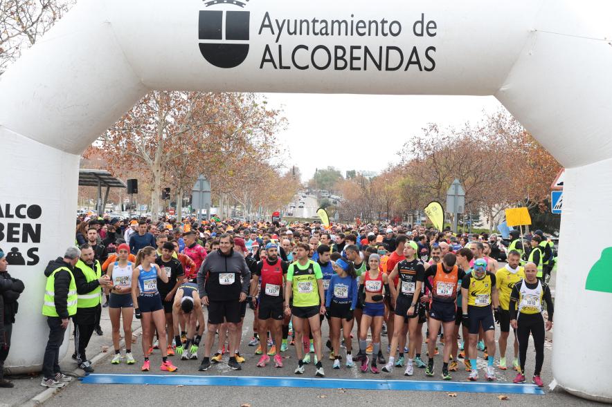 San Silvestre 2023, corredores esperando en la línea de salida