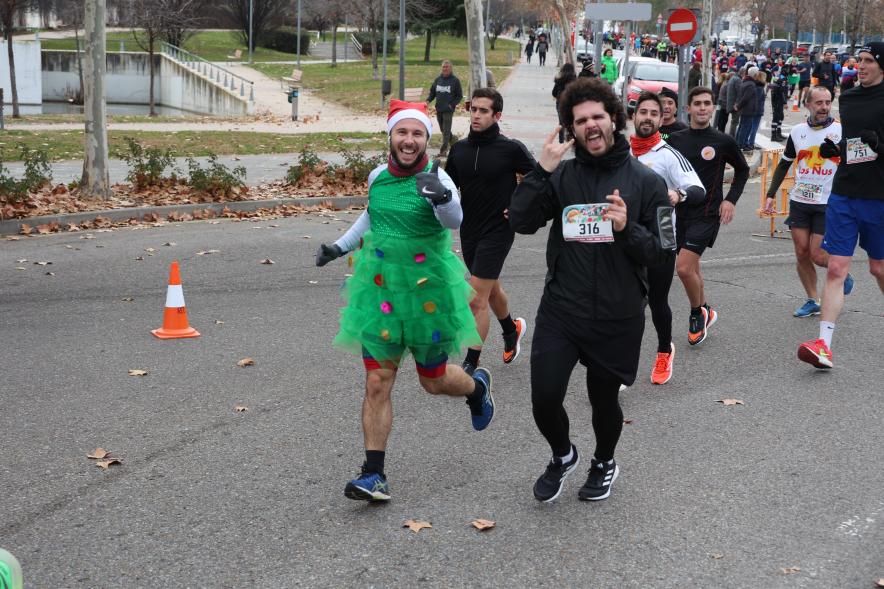 San Silvestre 2023, corredores corriendo