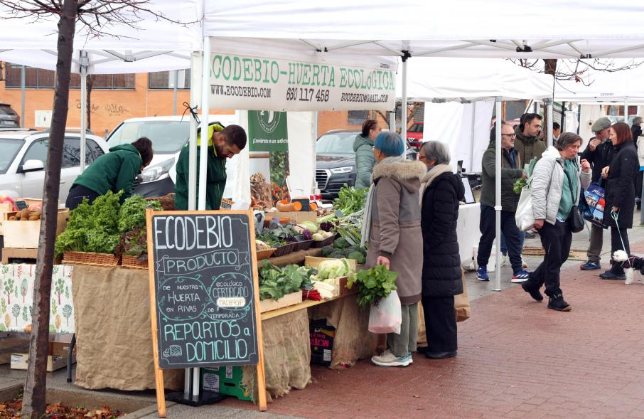 Mercado de Productores 2024, puesto de frutería
