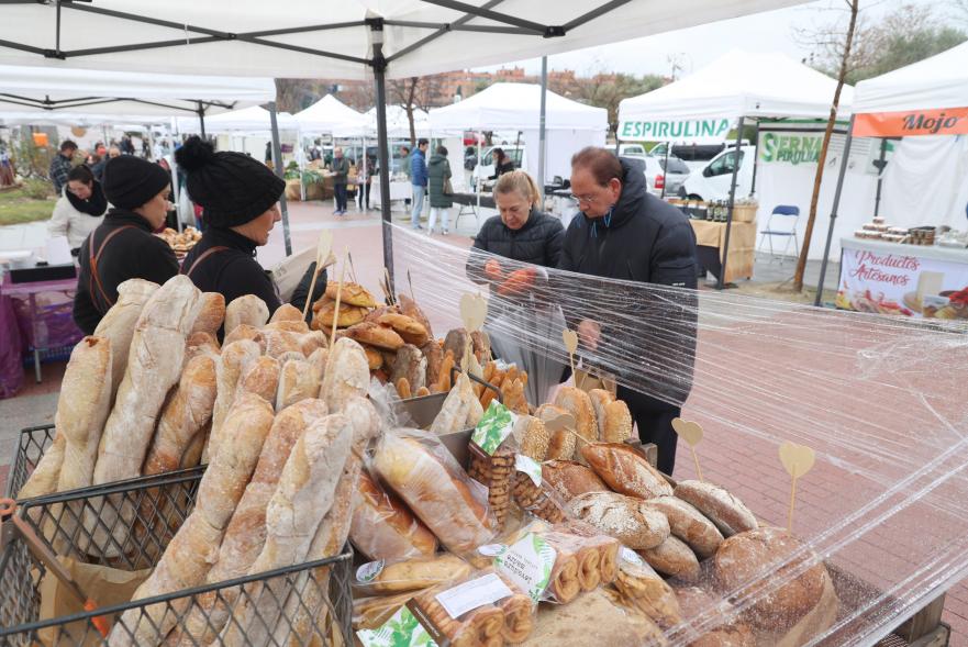 Mercado de Productores 2024, puesto de panadería