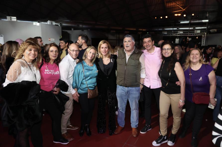 Festival benéfico "Día Mundial contra el Cáncer", asistentes al acto