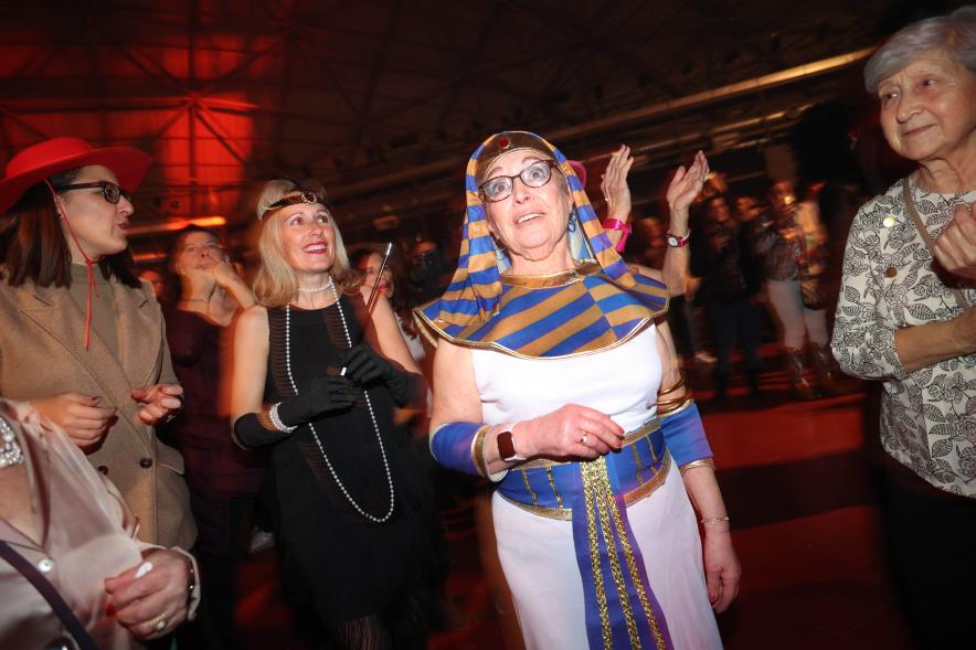 Gran Fiesta de Carnaval 2024, asistente disfrazada de egipcia