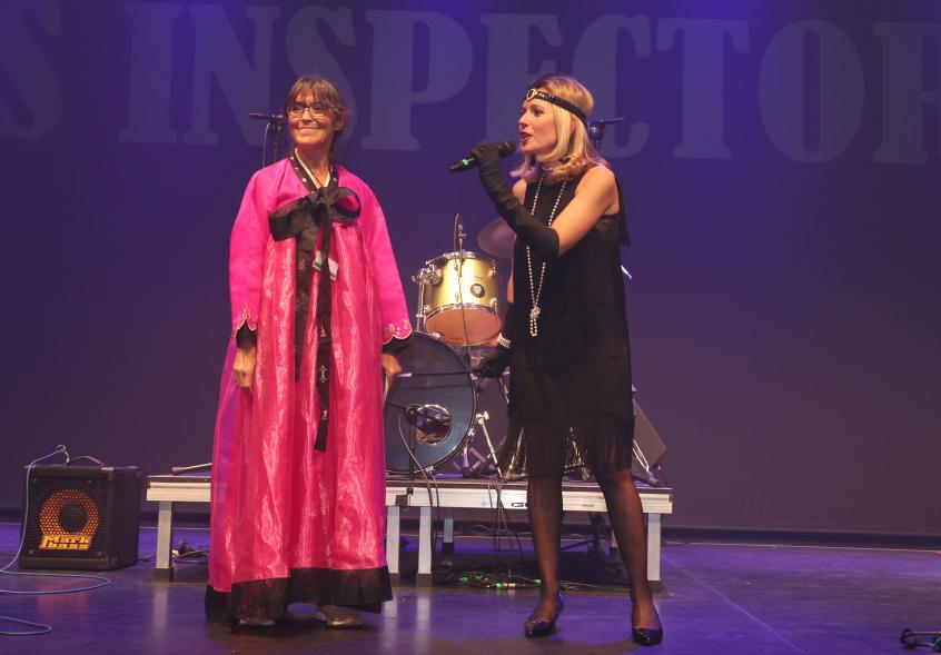Gran Fiesta de Carnaval 2024, alcaldesa con los premiados
