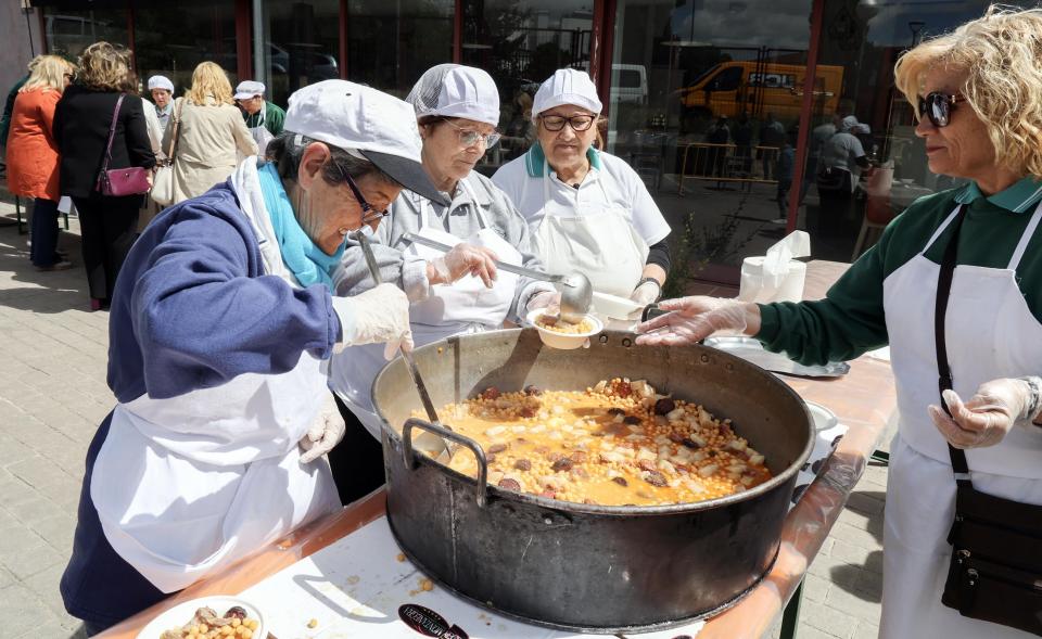 Fiesta 2 de Mayo 2024, degustación de cocido
