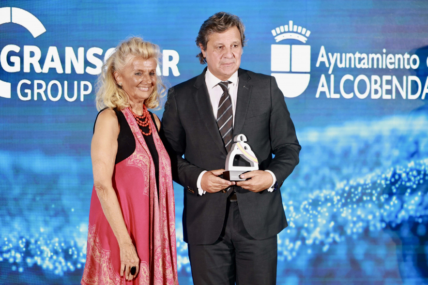 Entrega de los "Premios Alcobendas Avanza", Isabel Tocino entregado premio