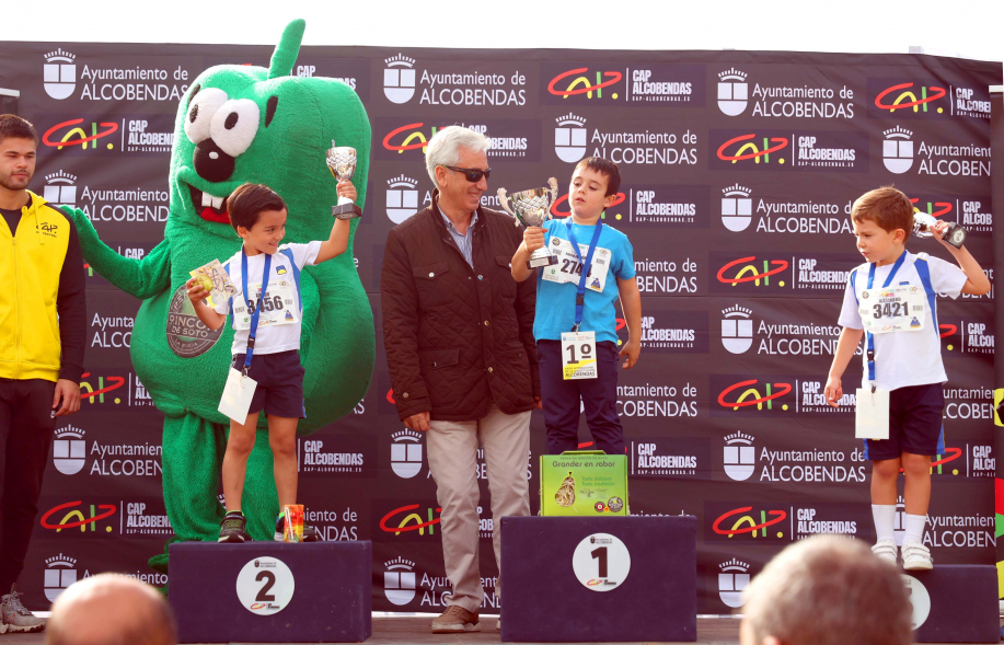 XXXIV Milla Escolar, entrega de trofeos