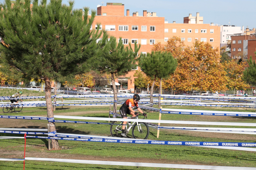 XII Ciclocross Ciudad de Alcobendas EnBici, ciclista compitiendo