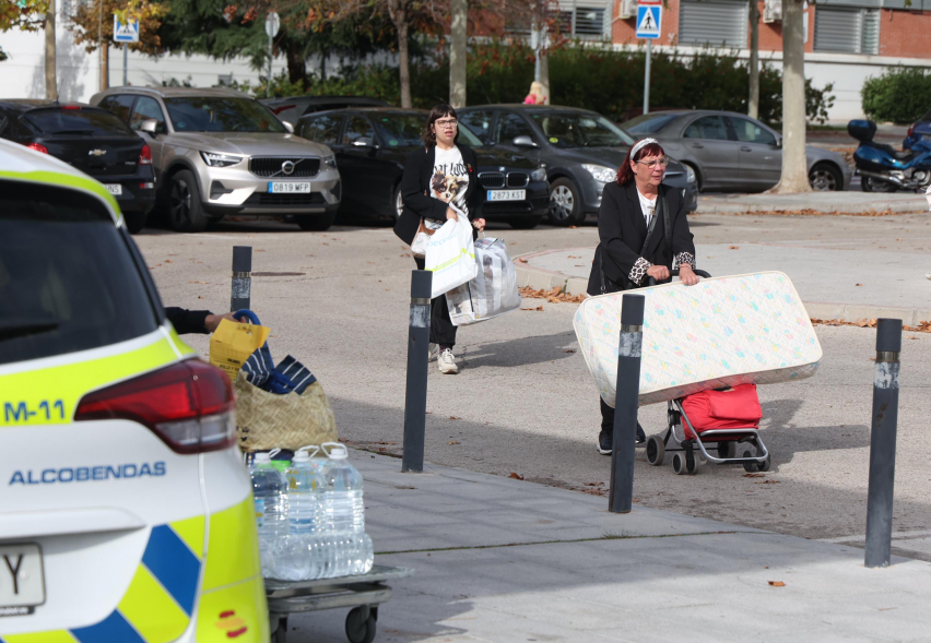 Alcobendas se solidariza con los afectados por las inundaciones de la DANA en la Comunidad Valenciana, recogida de alimentos
