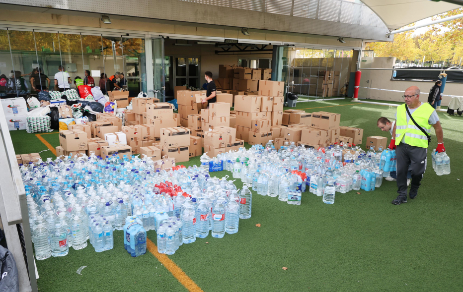 Alcobendas se solidariza con los afectados por las inundaciones de la DANA en la Comunidad Valenciana, recogida de alimentos