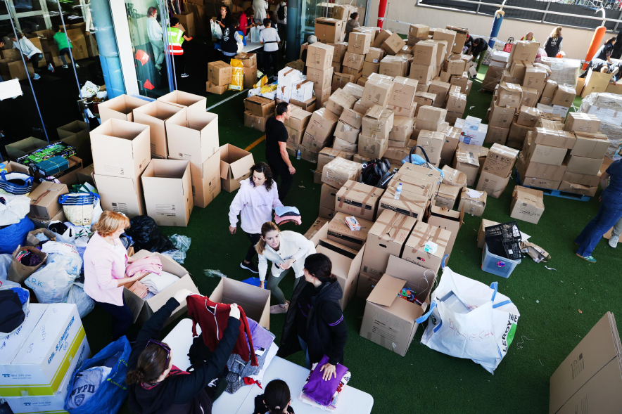 Recogida urgente de alimentos y productos de higiene para los afectados por la DANA en la Comunidad Valenciana, recogida de alimentos