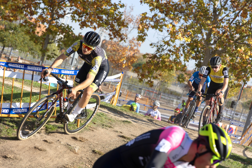 XII Ciclocross Ciudad de Alcobendas EnBici, ciclistas compitiendo