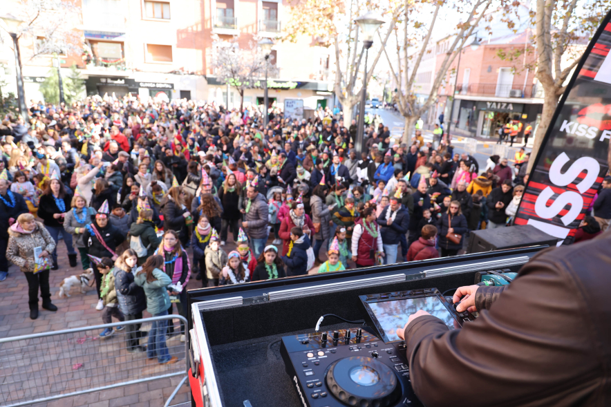 Celebración de las préuvas, dj y ambiente en Plaza del Pueblo