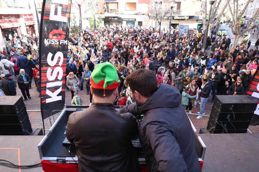Celebración de las préuvas, dj y ambiente en Plaza del Pueblo