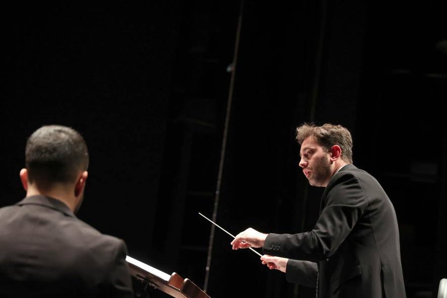 Concierto de Navidad, director