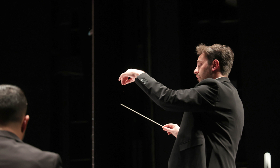 Concierto de Navidad, director