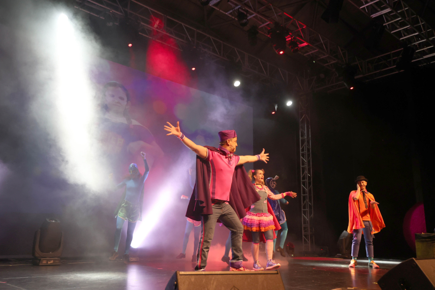 Musical Pica - Pica: "¡Hola Caracola!", actuación en La Esfera
