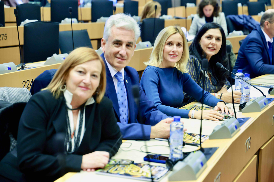 Alcobendas recibe su acreditación como "Ciudad Europea del Deporte 2025", alcaldesa y concejales