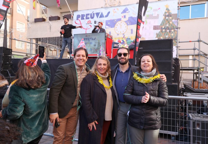 Celebración de las préuvas, ambiente en Plaza del Pueblo, concejales asistentes
