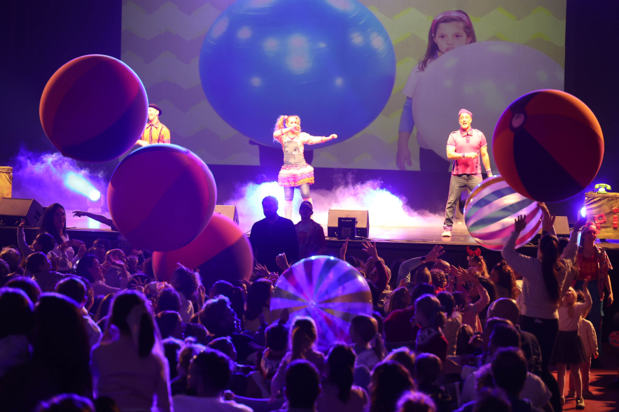 Musical Pica - Pica: "¡Hola Caracola!", actuación en La Esfera