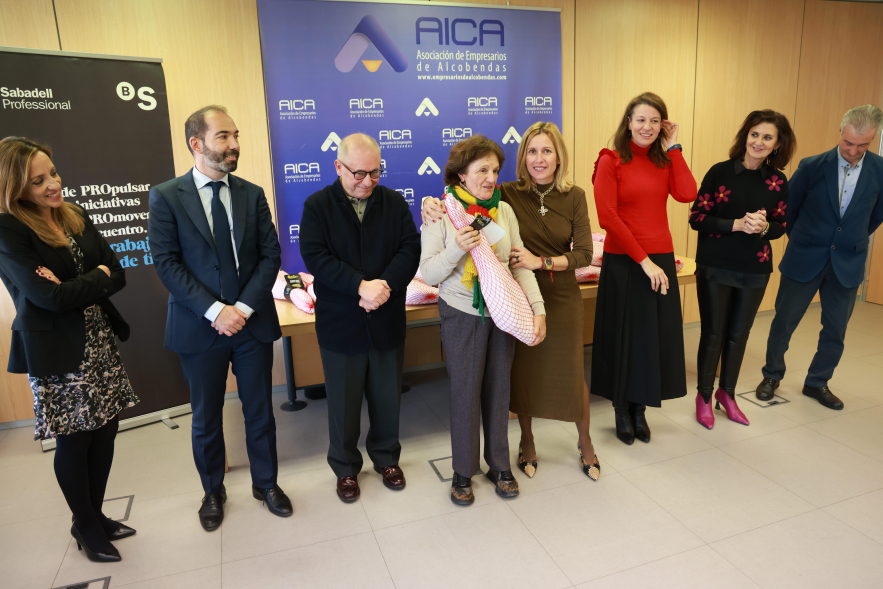 Entrega "Yo para ser feliz quiero un jamón", entrega de jamones