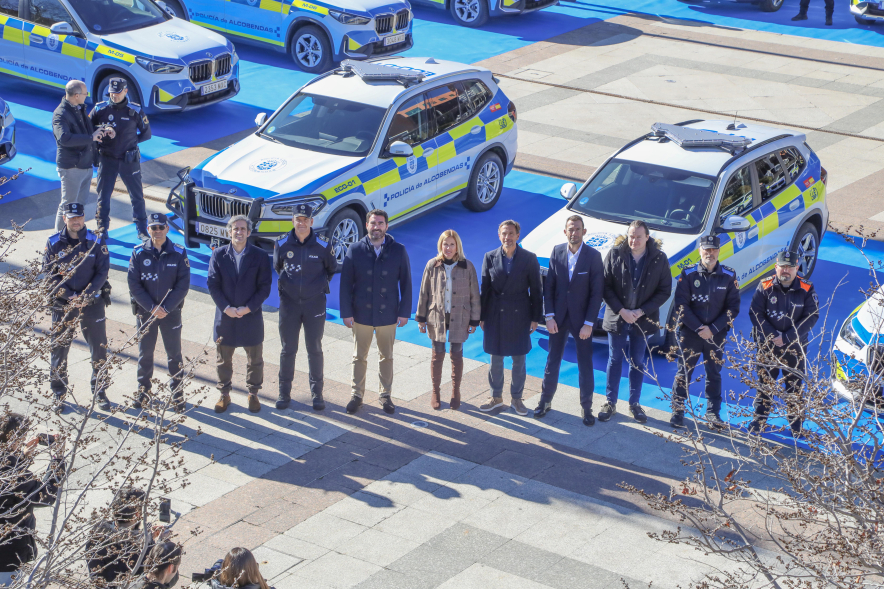 Presentación vehículos Policía Local, fotografía de familia