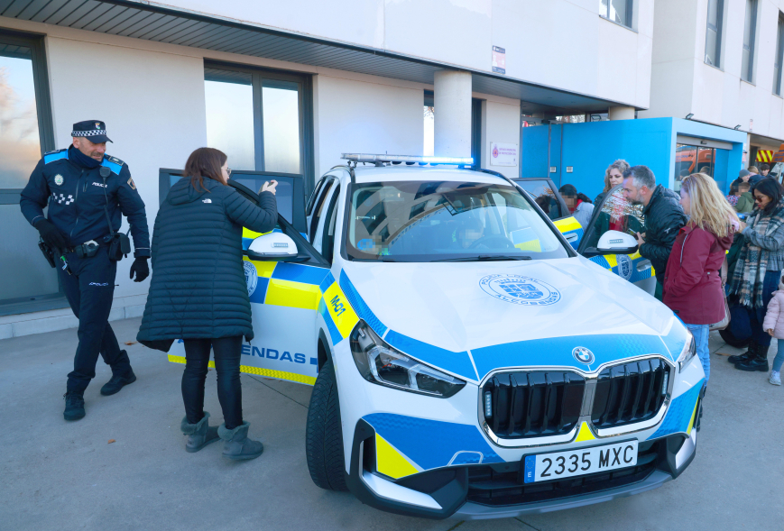 Día de puertas abiertas de la Policía Local, visita a las instalaciones