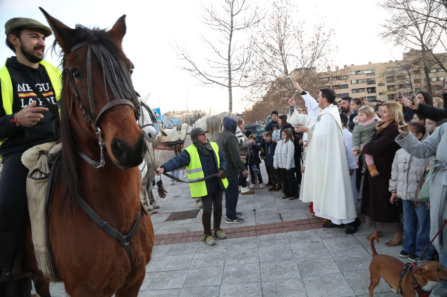 Fiesta de San Antón 2025, alcaldesa en bendición de animales