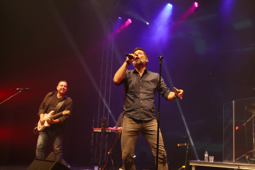Noches en La Esfera: Metropop, concierto