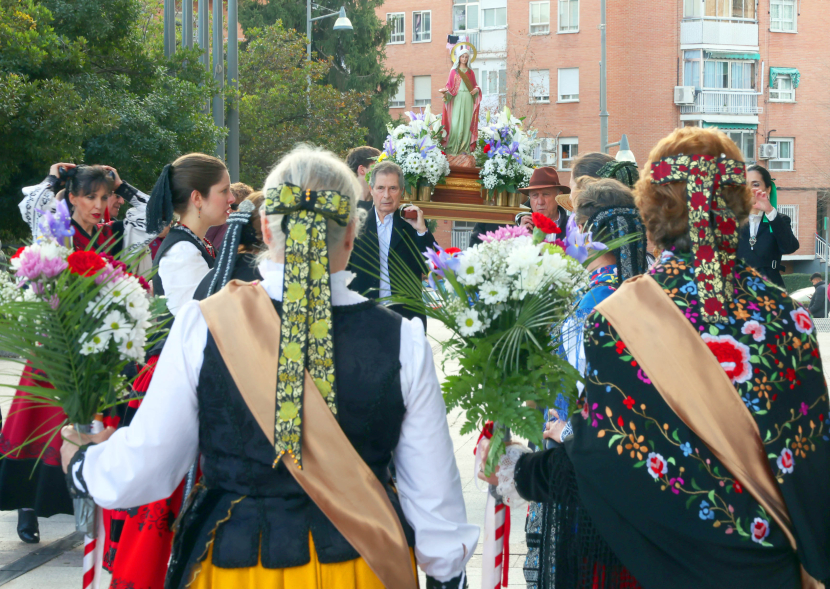 Fiesta de las Águedas, procesión