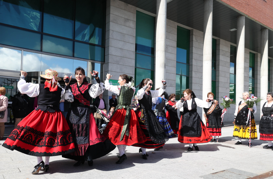 Fiesta de las Águedas, actuación baile regional