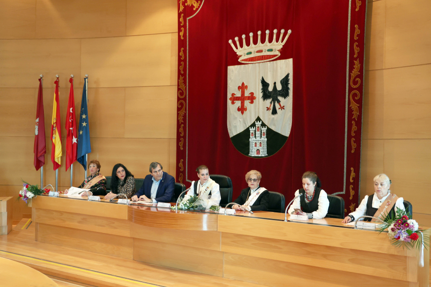 Fiesta de las Águedas, recepción en el ayuntamiento